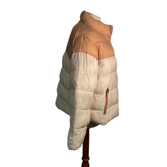 Time and Tru women’s tan and cream puffer coat.  Size 1X. - Picture 4 of 12